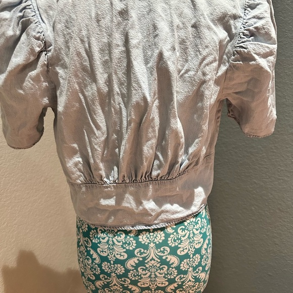 Levi's Light Blue Puff Sleeve Blouse. Milkmaid - Picture 11 of 11